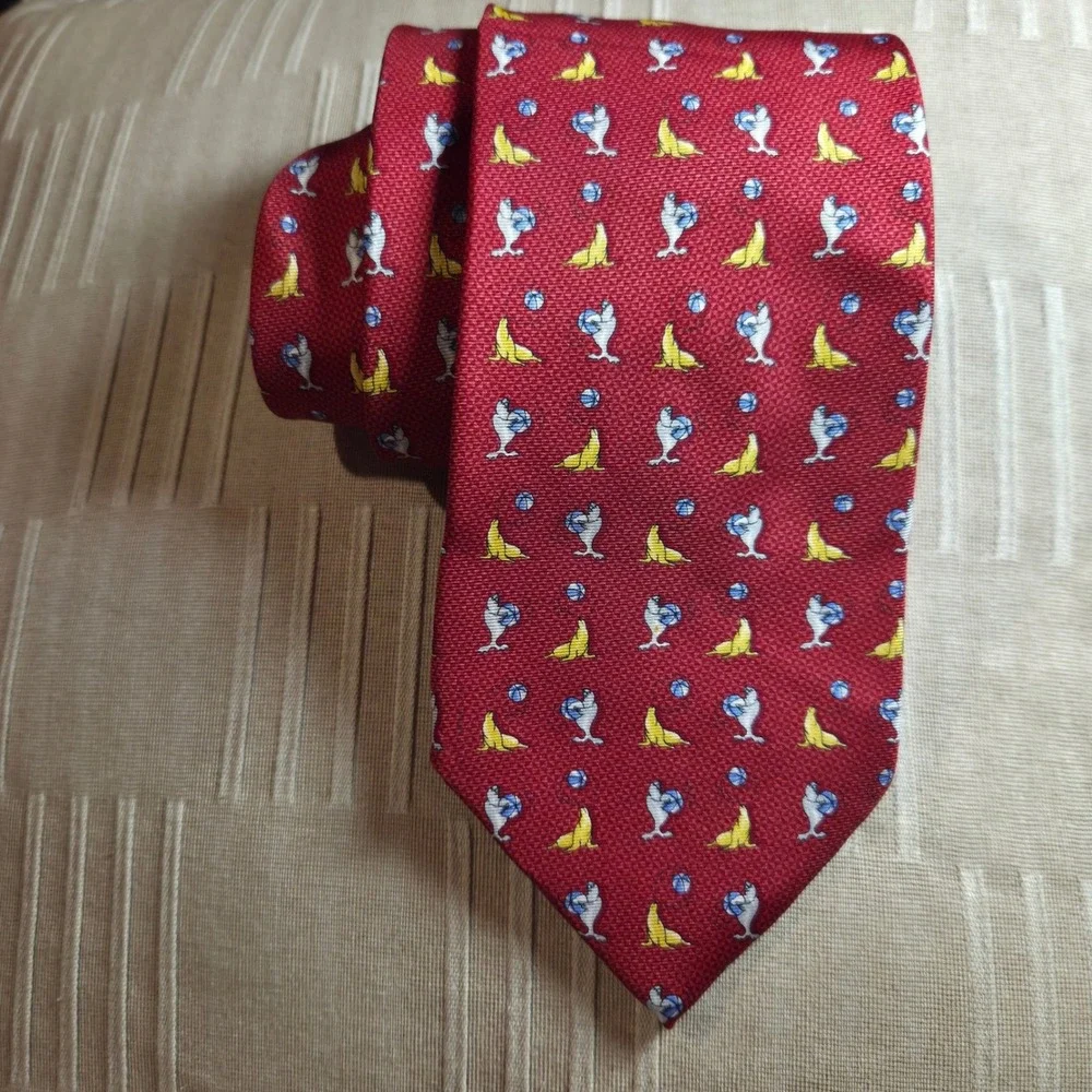 BEAUFORT The Rack Men's Red 100% Silk Tie with Seal/Ball‎ Pattern Made in Italy